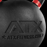 ATX Kettlebell Detailansicht geschliffener Griff und Logo-Prägung