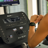 Smartwatch und Trainingskonsole